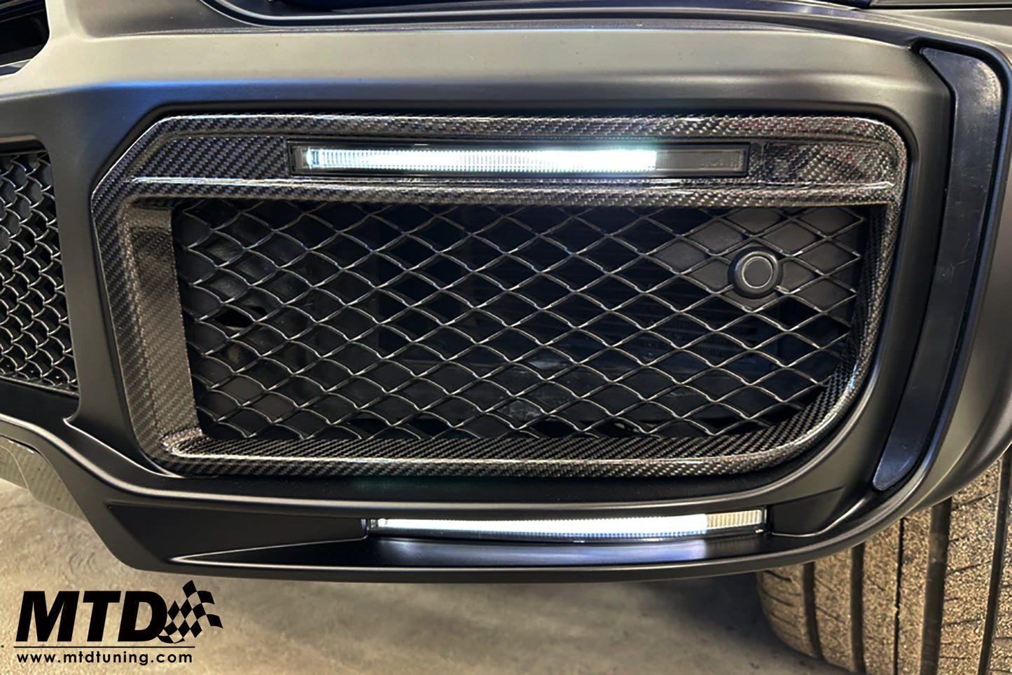 Mercedes W464 G Class Rocky 900 Carbon Fiber Front Bumper Frames With LED